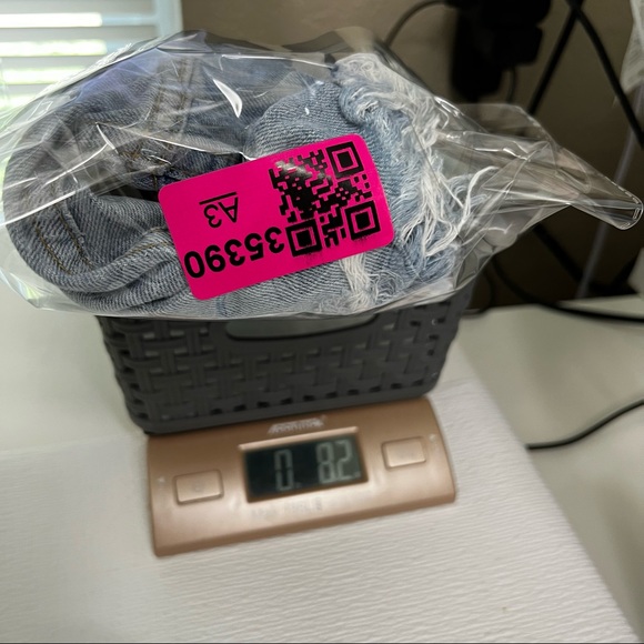 Joe's Jeans Collector's Edition Tayla Shorts sz 28 distressed cut off shorts - Picture 12 of 12